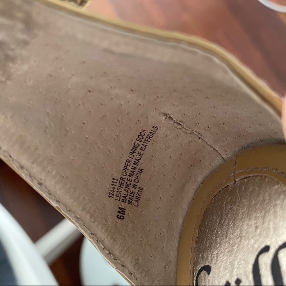 Sofft patent leather studded platform sandals 6M - Picture 5 of 8